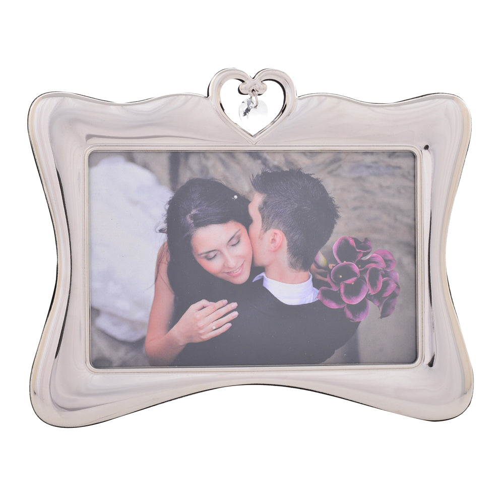 21093-gibson-gifts-diamond-heart-frame-home-garden-decor-6x4-silver