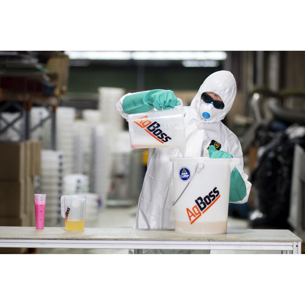 Agboss Hi-Calibre Type 5 And 6 Lightweight PPE Coveralls Extra Large (3 Pack) — image 4