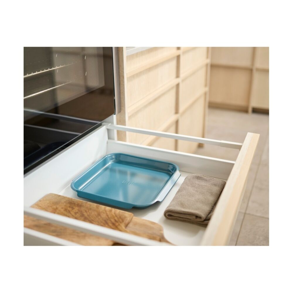 Joseph Joseph Carbon Steel Non-Stick Nest Medium Kitchen Baking Tray — image 6