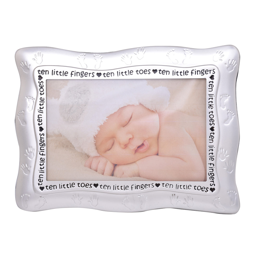 54619-gibson-gifts-baby-newborn-footprints-6x4-picture-frame