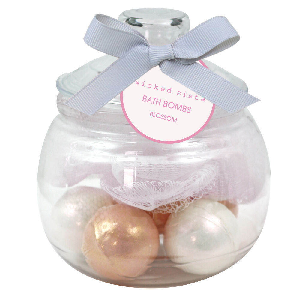 Wicked Sista Metallic Collection Bath Bombs & Netting Sponge Self Care 180g (2 Pack) — image 2