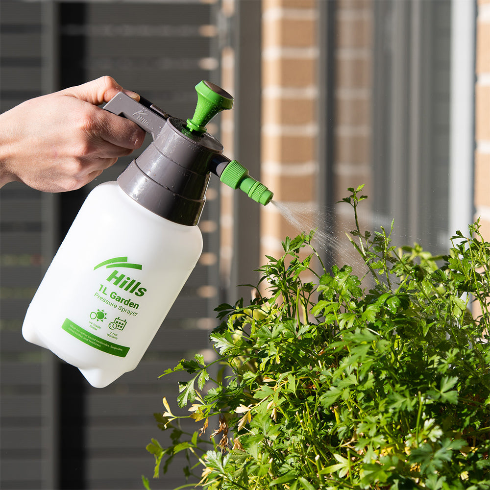 100724-hills-durable-pressure-garden-water-spray-bottle-1l