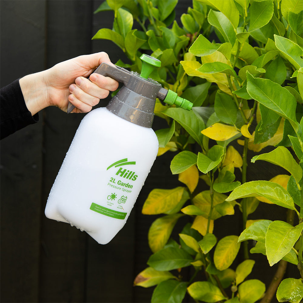100725-hills-durable-pressure-garden-water-spray-bottle-2l