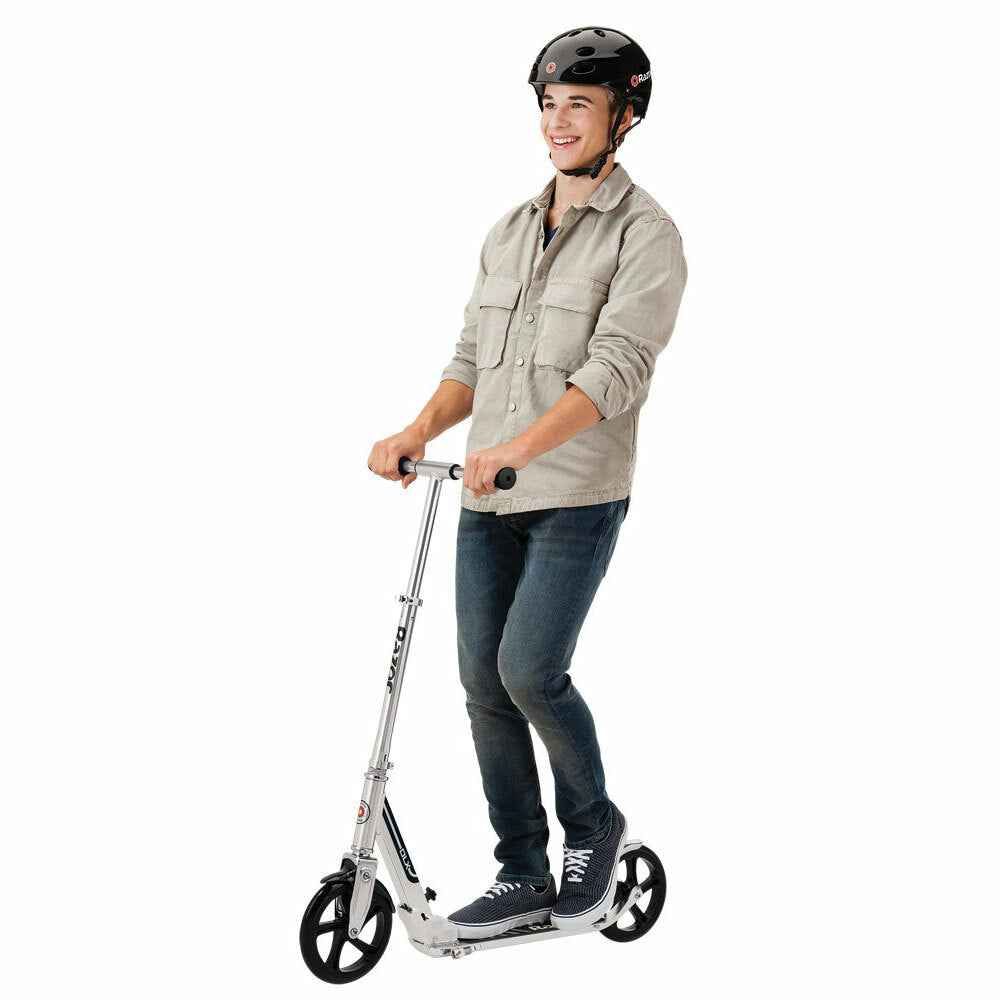 13013211-razor-a5-dlx-kick-scooter-silver