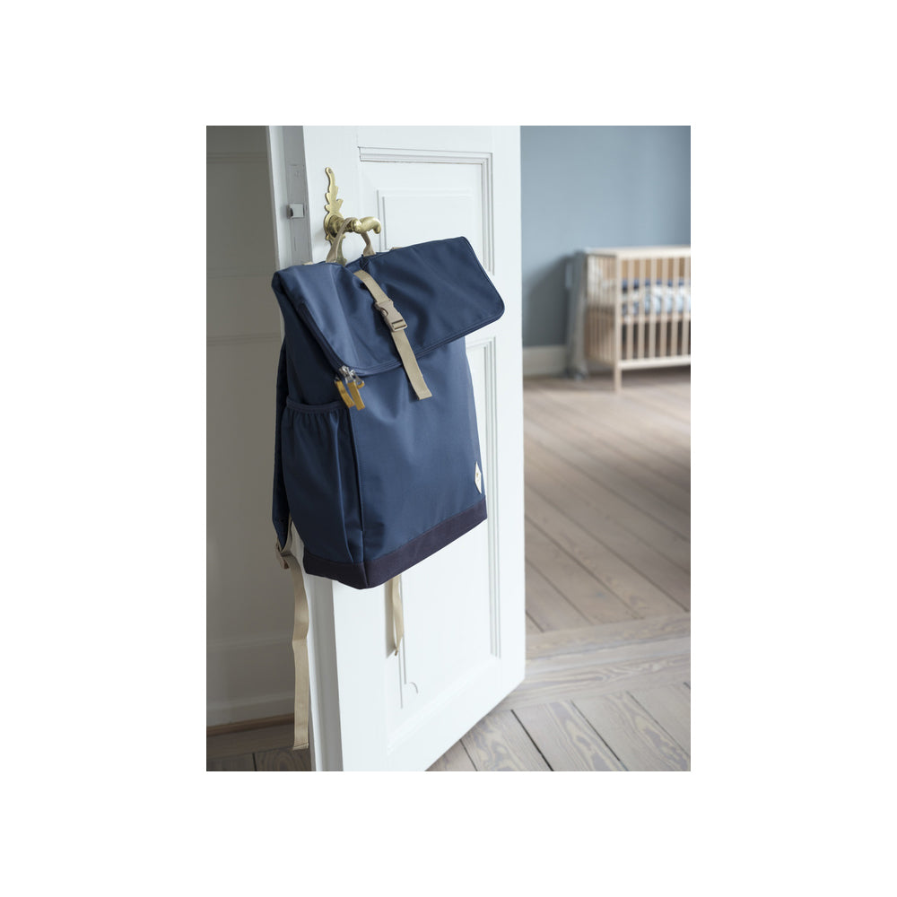 2006238589-fabelab-on-the-go-45cm-20l-parent-backpack-w-change-mat-hooks-navy