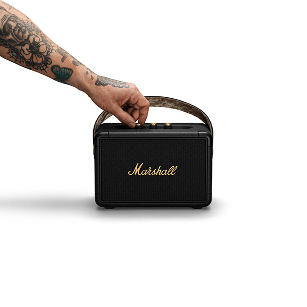 249390-marshall-kilburn-ii-portable-bluetooth-speakers-for-phones-black-brass