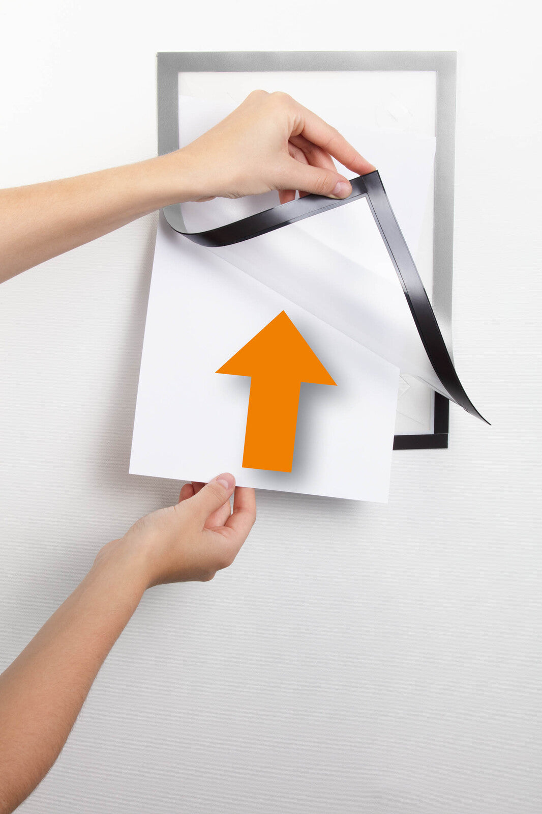 484323-durable-duraframe-wallpaper-a4-document-holder-w-adhesive-strips-silver