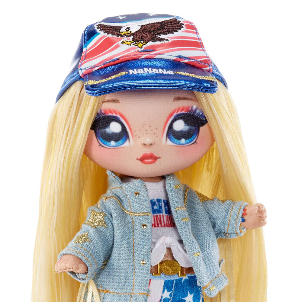 579236-ef-na-na-na-surprise-2-in-1-fashion-doll-glam-series-erika-featherton