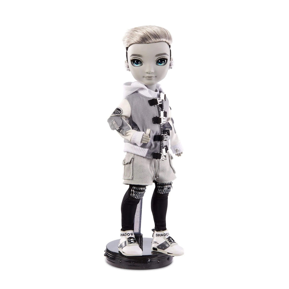 583561-as-rainbow-high-shadow-high-ash-silverstone-28cm-fashion-doll-6y