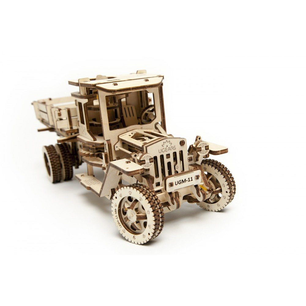 70015-ugears-ugm-11-truck-mechanical-diy-wooden-3d-puzzle-420pc