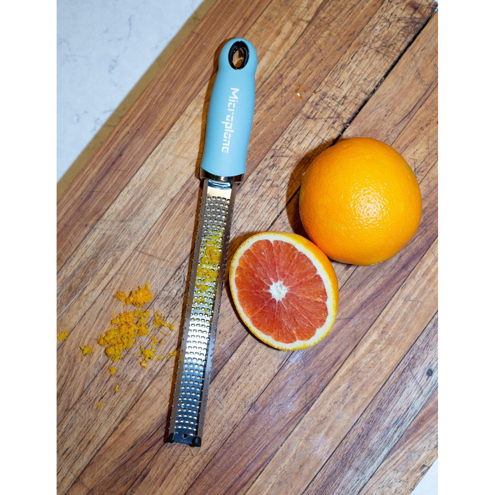 15369-microplane-premium-stainless-steel-zester-grater-purist-blue