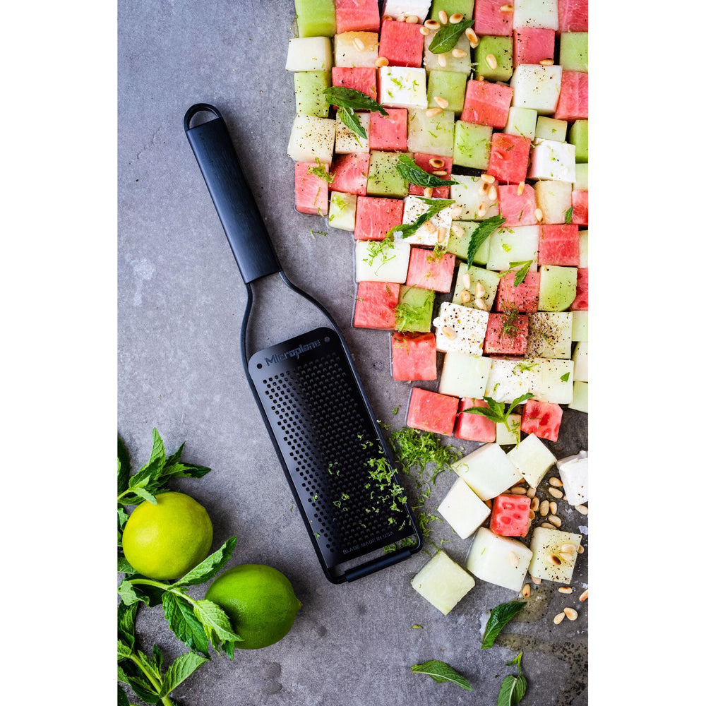 15472-microplane-black-sheep-30cm-fine-stainless-steel-grater