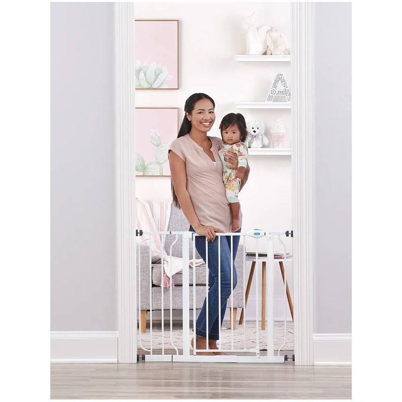 1911161-regalo-extra-wide-children-safety-metal-frame-expandable-gate-white