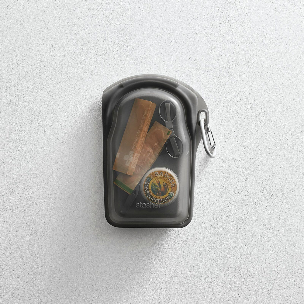 73099-stasher-silicone-reusable-532ml-18cm-go-bag-w-clip-black