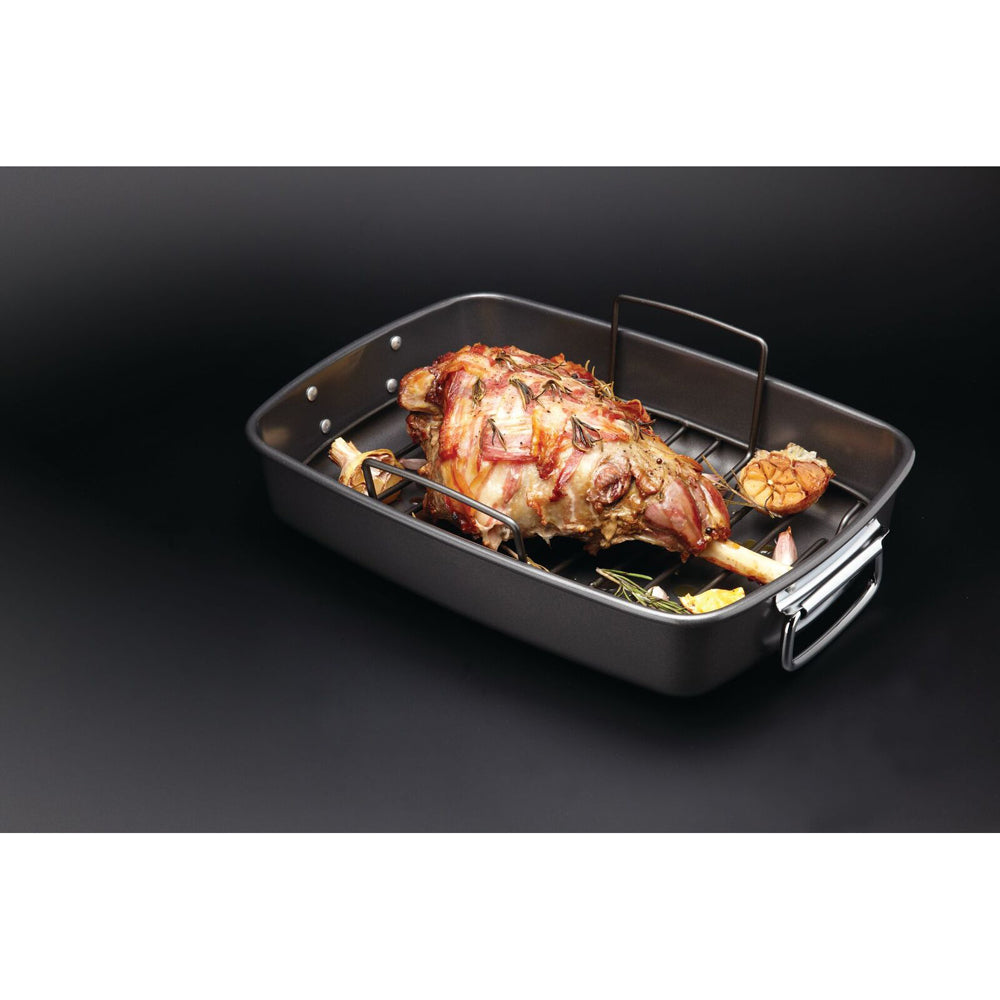 81117-mastercraft-40x28cm-heavy-base-non-stick-roaster-w-rack-black