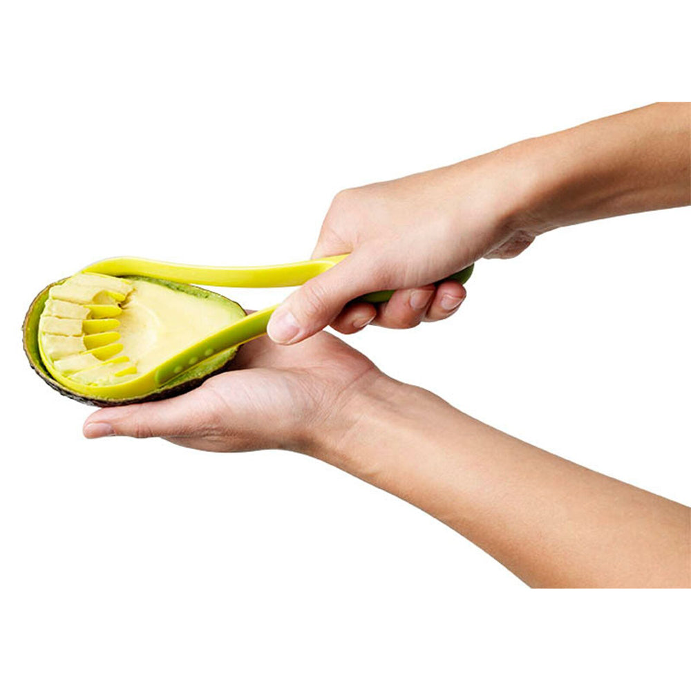 85030-chefn-flexicado-avocado-slicer-scooper-cutter-green
