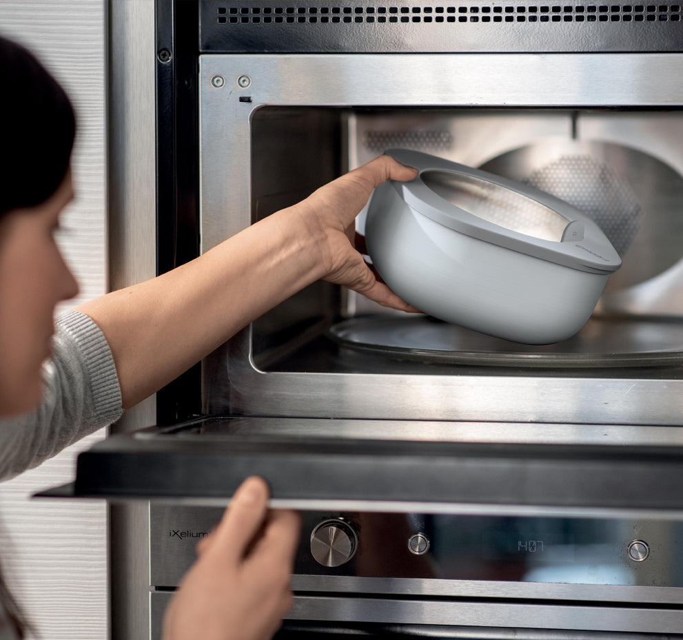 170704177-guzzini-store-more-1-9l-shallow-airtight-container-dark-grey