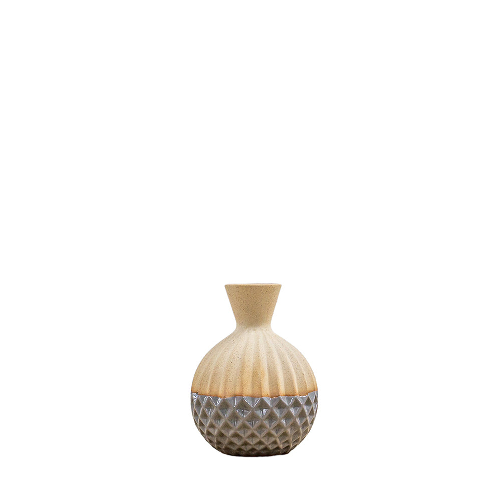 5059413695889-hudson-living-ramona-dolomite-16-5cm-vase-small-grey