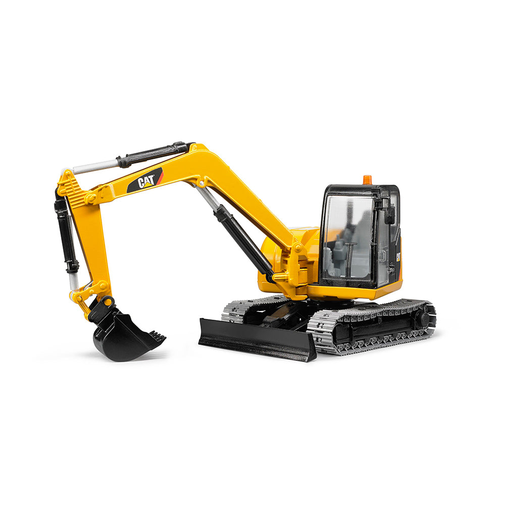 02456-bruder-cat-mini-excavator