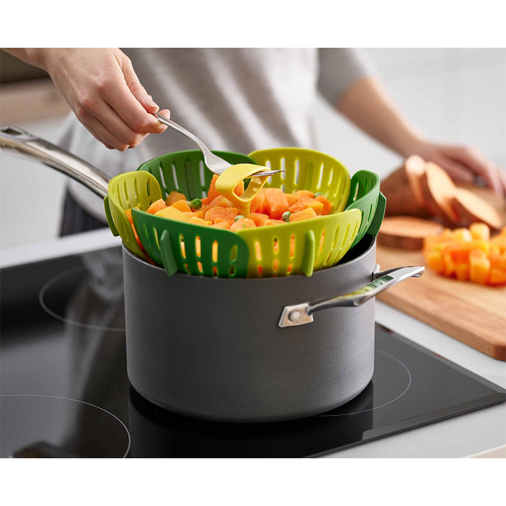 45030-joseph-joseph-bloom-16cm-folding-steamer-basket-green