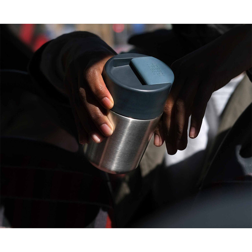 81125-joseph-joseph-sipp-stainless-steel-340ml-travel-mug-anthracite