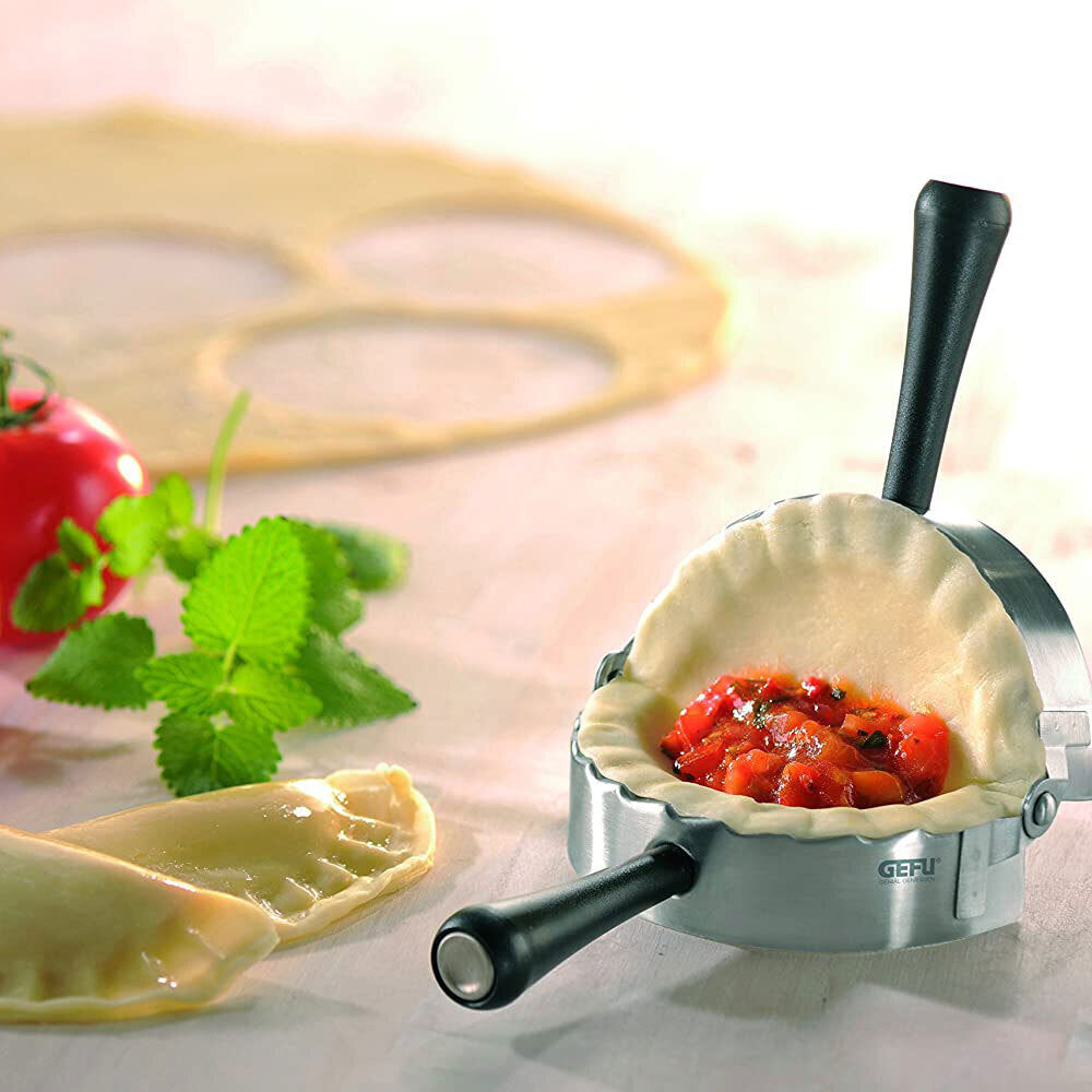 64284905-gefu-ravenna-ravioli-pasta-case-mould