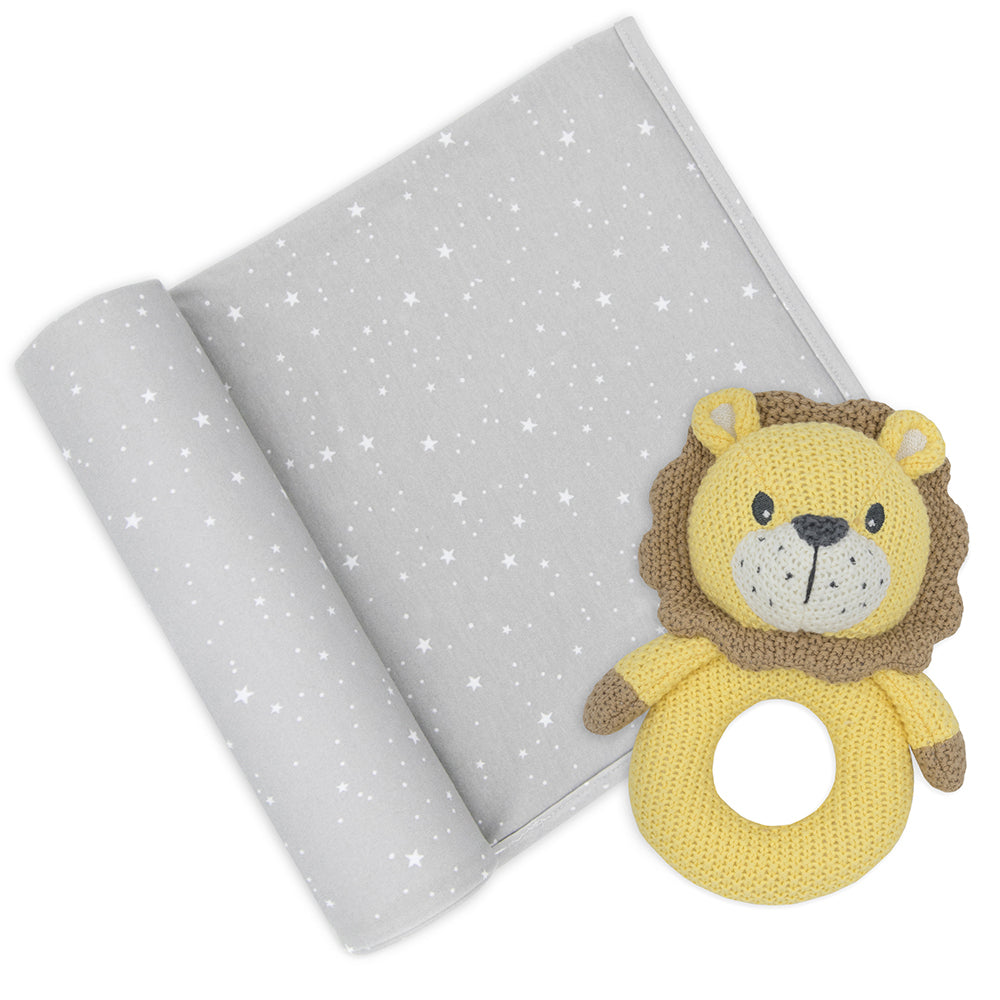 4042138-living-textiles-jersey-swaddle-rattle-stars-lion