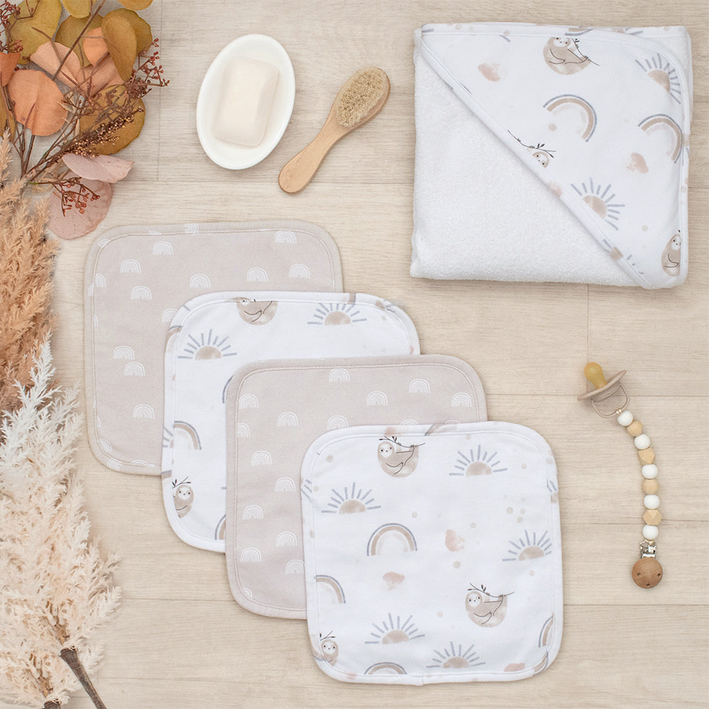 4209127-5pc-living-textiles-baby-bath-gift-set-sloth-rainbow