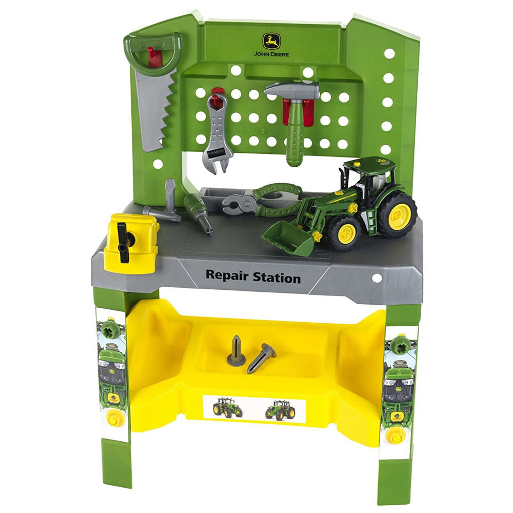 3915-john-deere-repair-station-w-tractor