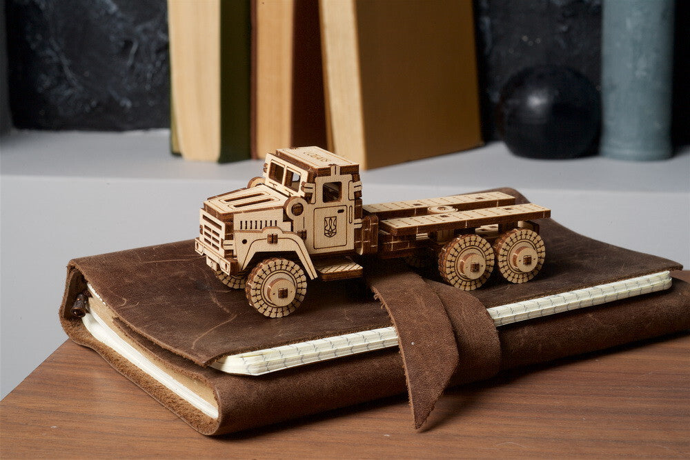 70199-ugears-military-truck-mechanical-diy-wooden-3d-puzzle-91pc