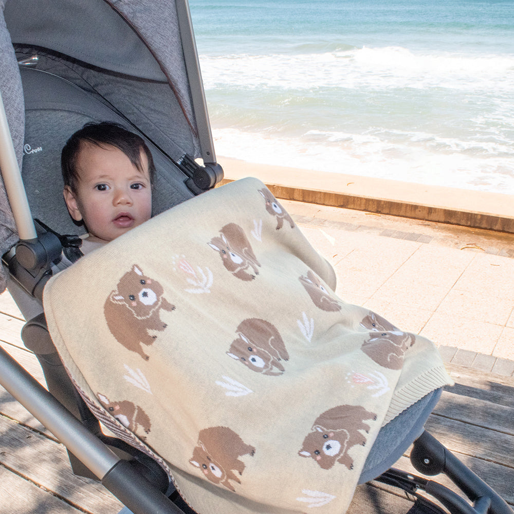 4323004-living-textiles-australiana-85cm-cotton-baby-blanket-wombat-beige