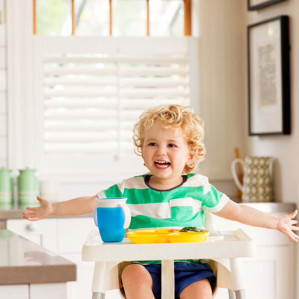 17965004-munchkin-7oz-miracle-360-trainer-cup-1pk-blue-6m