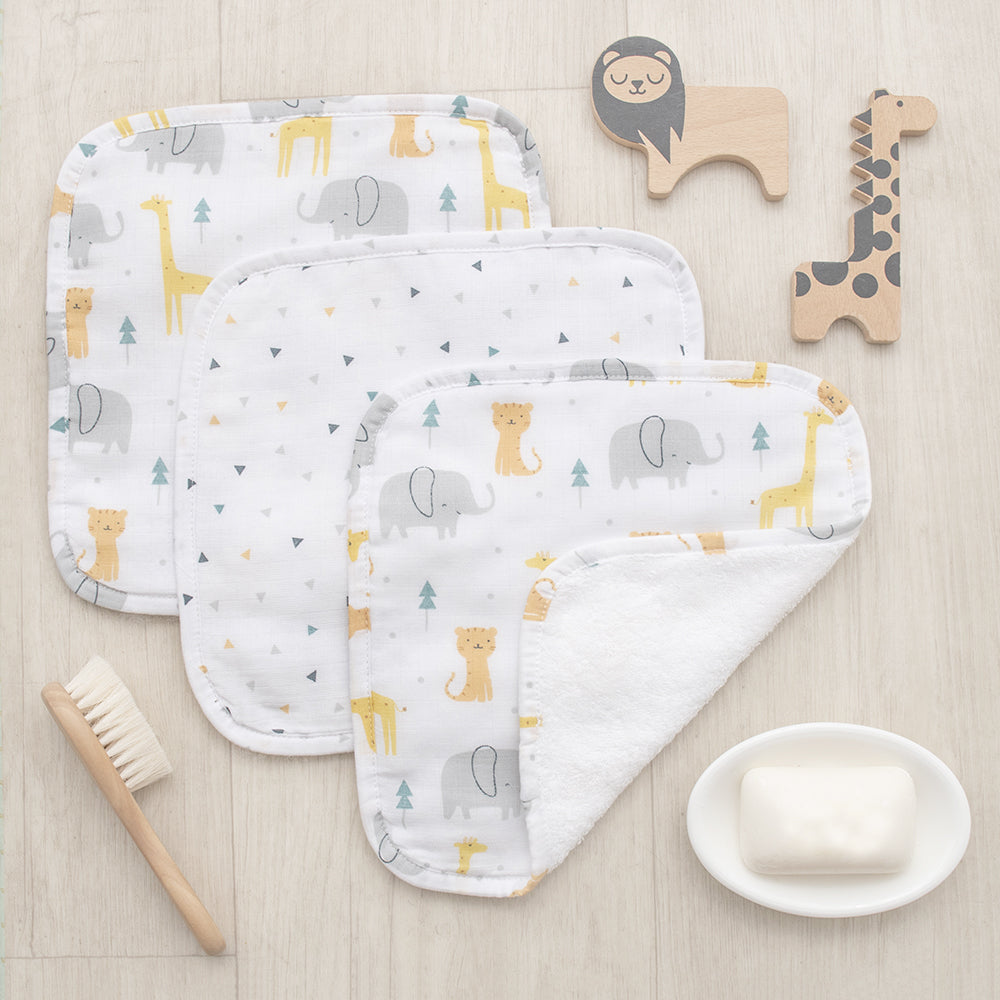 4033037-3pc-living-textiles-muslin-wash-cloths-animal-parade