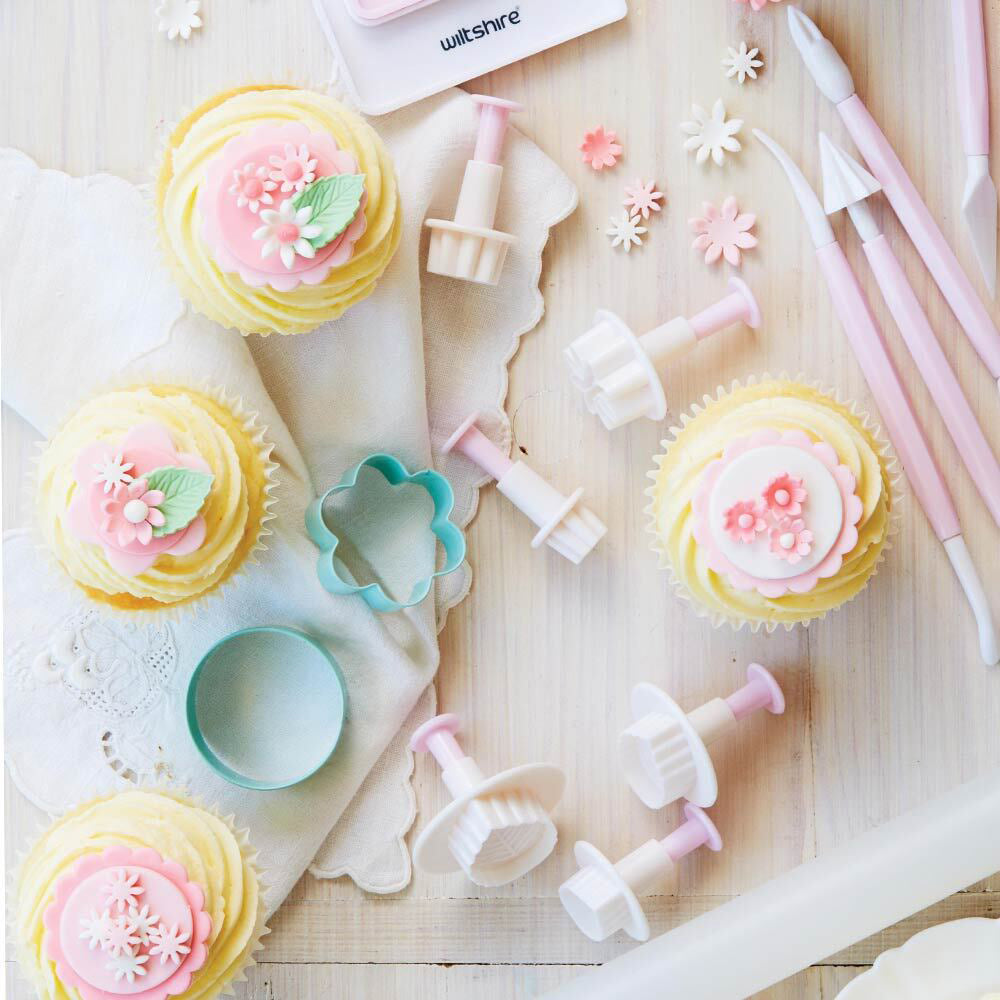 40352-3pc-wiltshire-fondant-cookie-dough-leaf-cutter-and-pusher