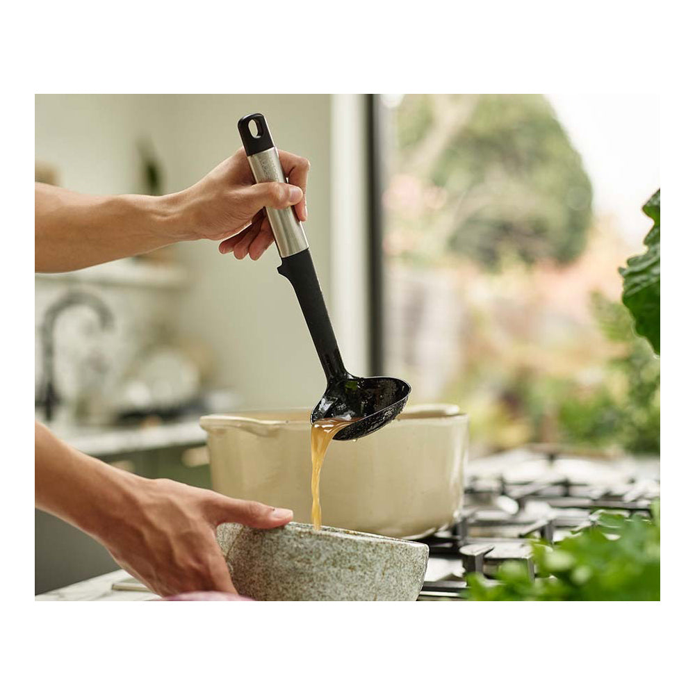 10572-joseph-joseph-elevate-silicone-steel-ladle-30-5cm-black