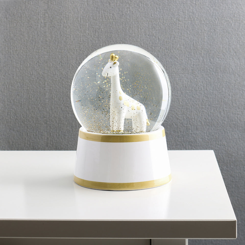 1889sg-the-peanutshell-16cm-resin-snow-globe-ornament-display-giraffe