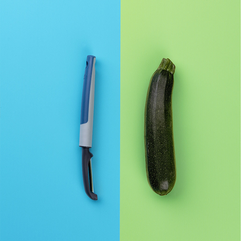 678019-tasty-fruit-vegetable-straight-swivel-peeler-22cm-black-blue