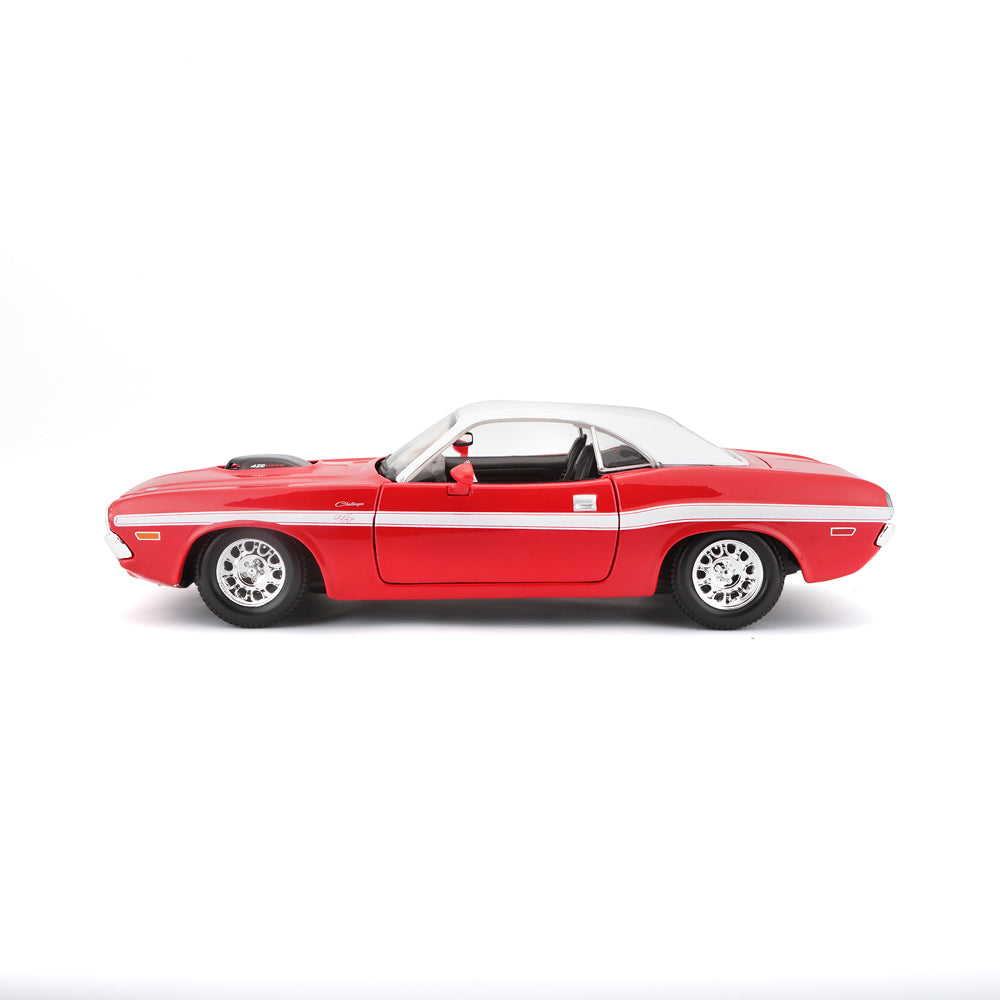 45231263-maisto-1970-dodge-challenger-r-t-coupe-diecast-display-model-1-24-3