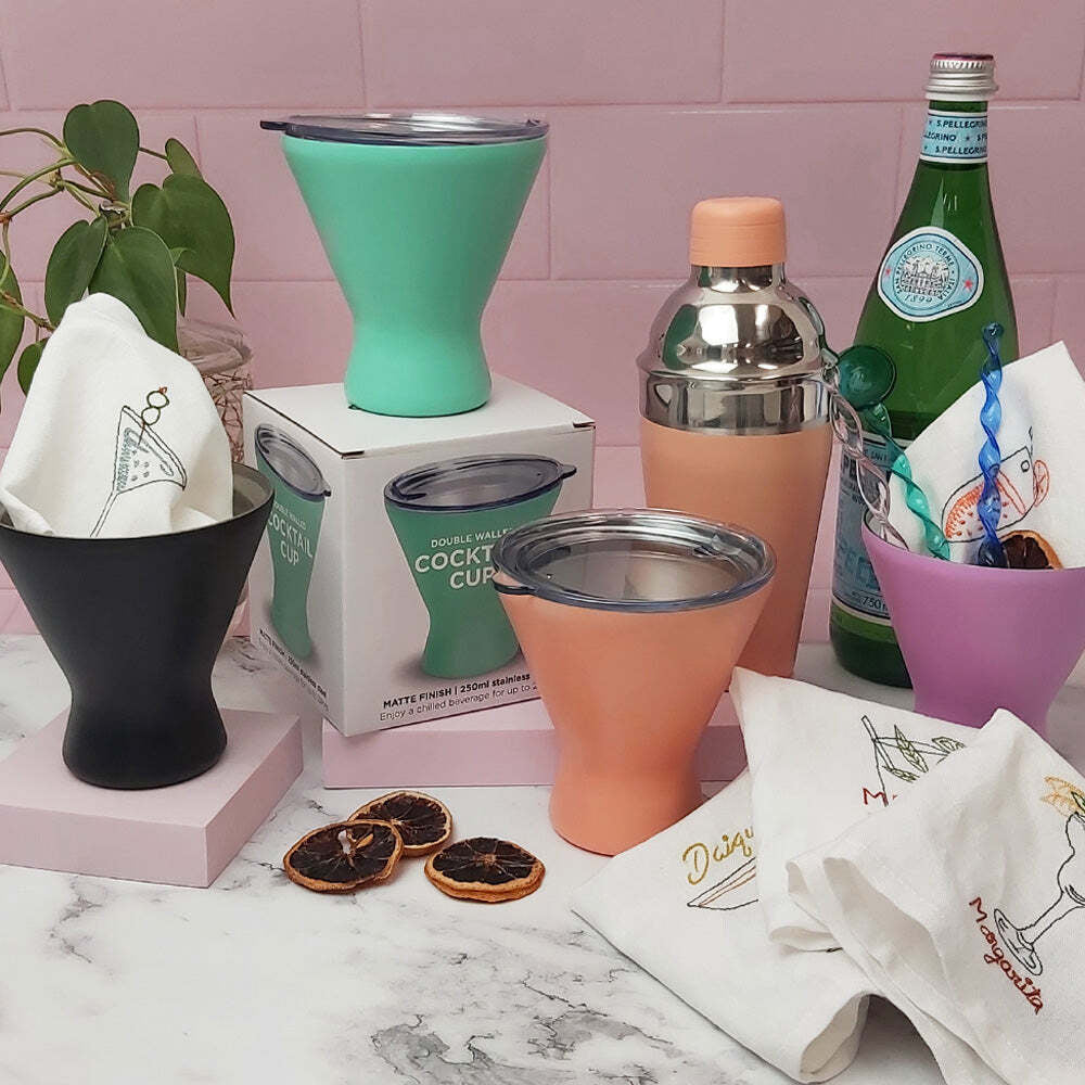 403cpe-annabel-trends-stainless-steel-cocktail-shaker-550ml-21cm-peach