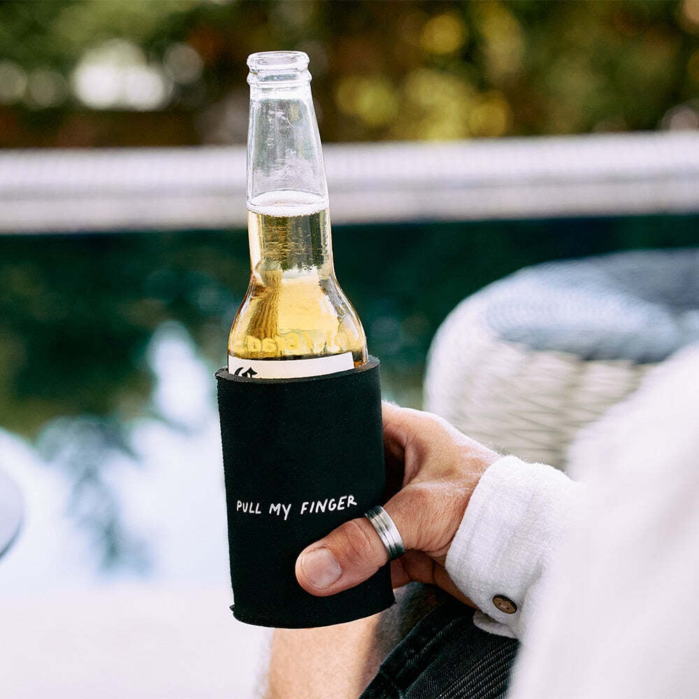 58pf-annabel-trends-drink-can-cooler-stubby-7x10-5cm-pull-my-finger