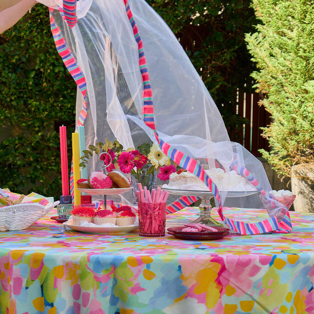 33bcl-annabel-trends-buzz-off-food-cover-large-140x140cm-confetti