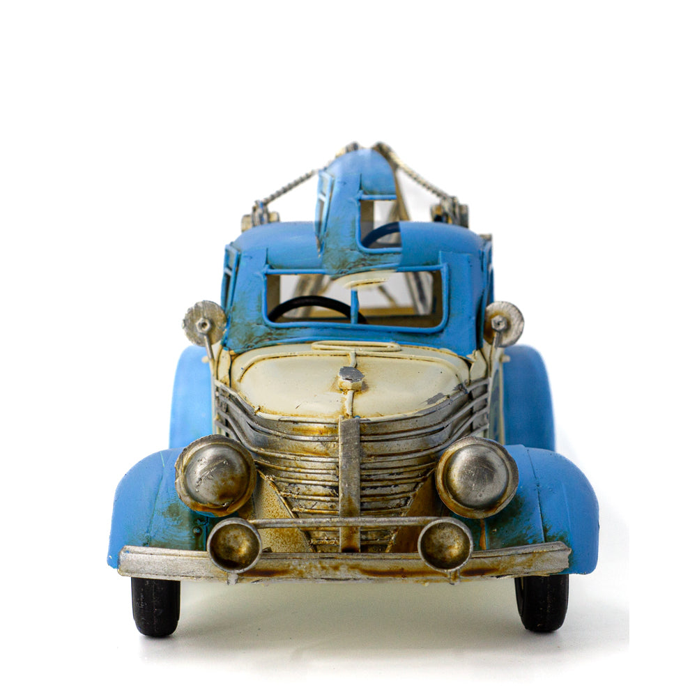 31156-boyle-vintage-tow-truck-metal-ornament-blue-white-29cm