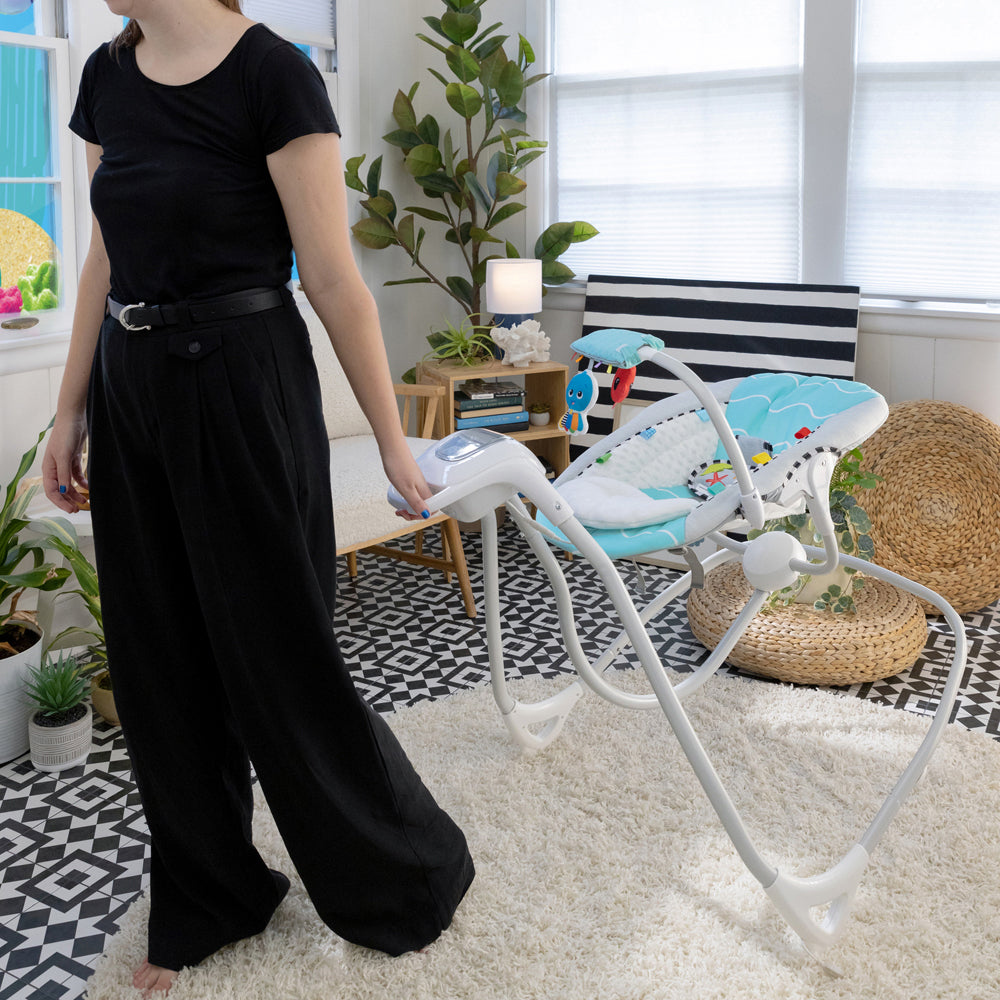 16663-baby-einstein-curious-comfort-compact-portable-swing-0m