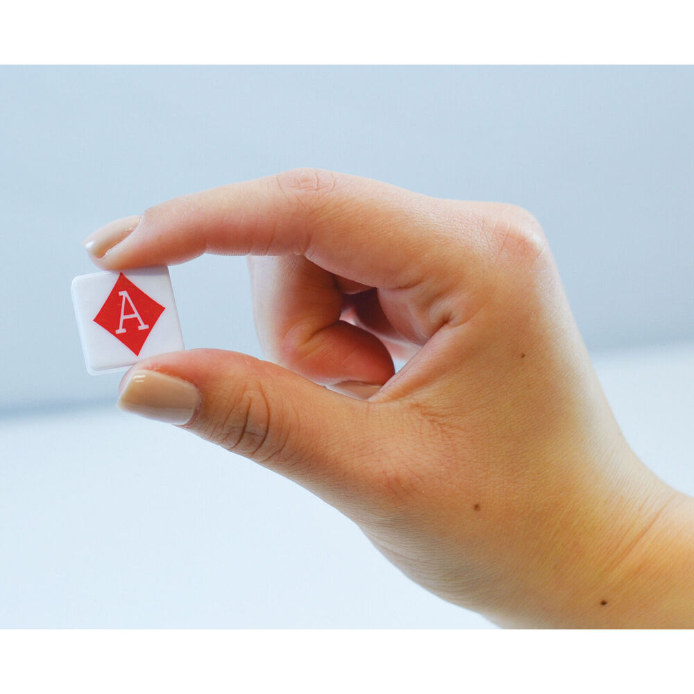 81410-masterpieces-poker-tabletop-party-tiles-board-game-9y