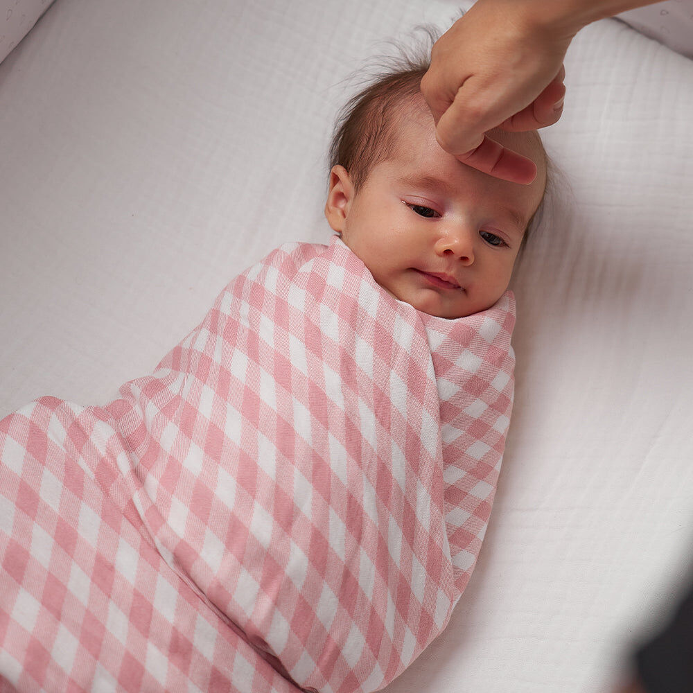 22mwpc-annabel-trends-muslin-swaddle-baby-120x120cm-gingham-pink-clay