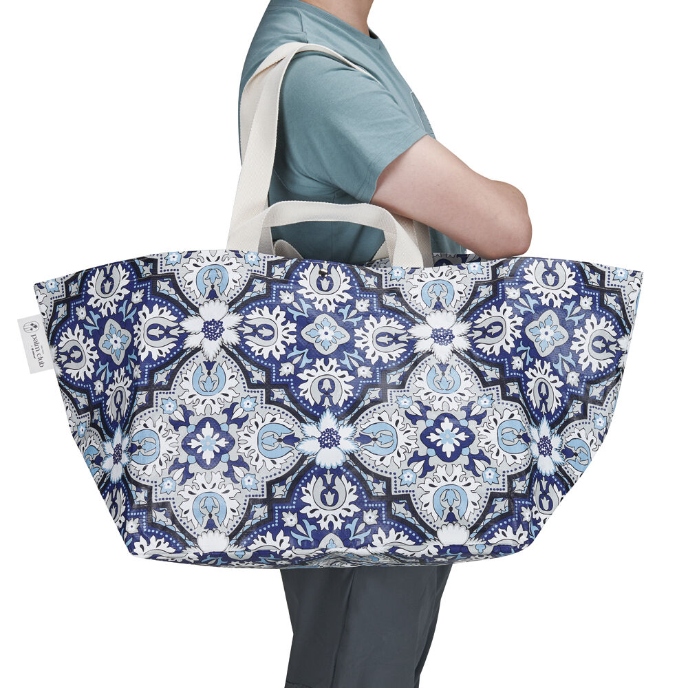10000852-oztrail-womens-beach-tote-bag-80x36cm-bells-beach-blue