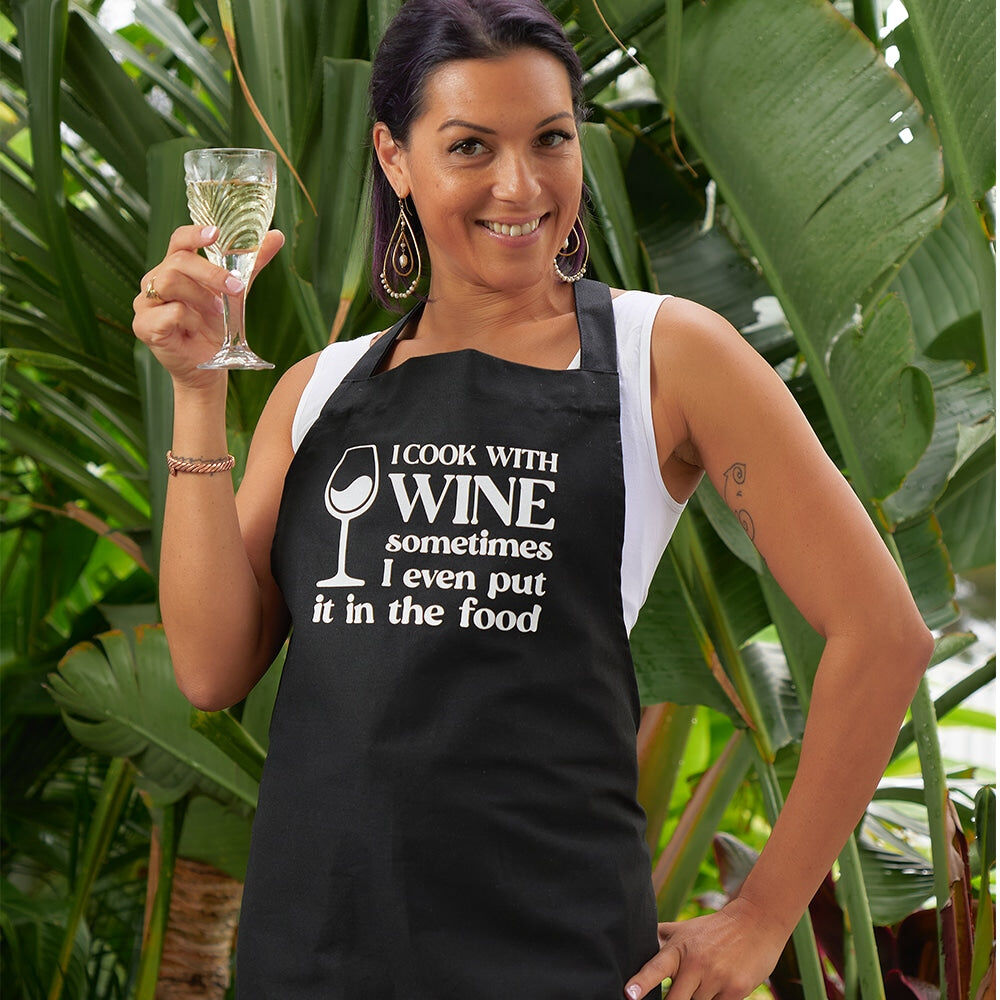 15004bk-annabel-trends-cotton-screen-print-apron-60x80cm-cook-with-wine