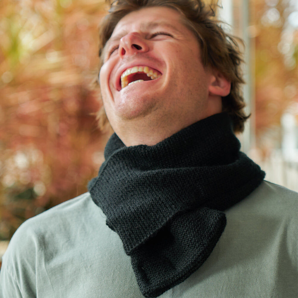 63ssb-annabel-trends-slip-through-knit-acrylic-yarn-scarf-unisex-77x14cm-black