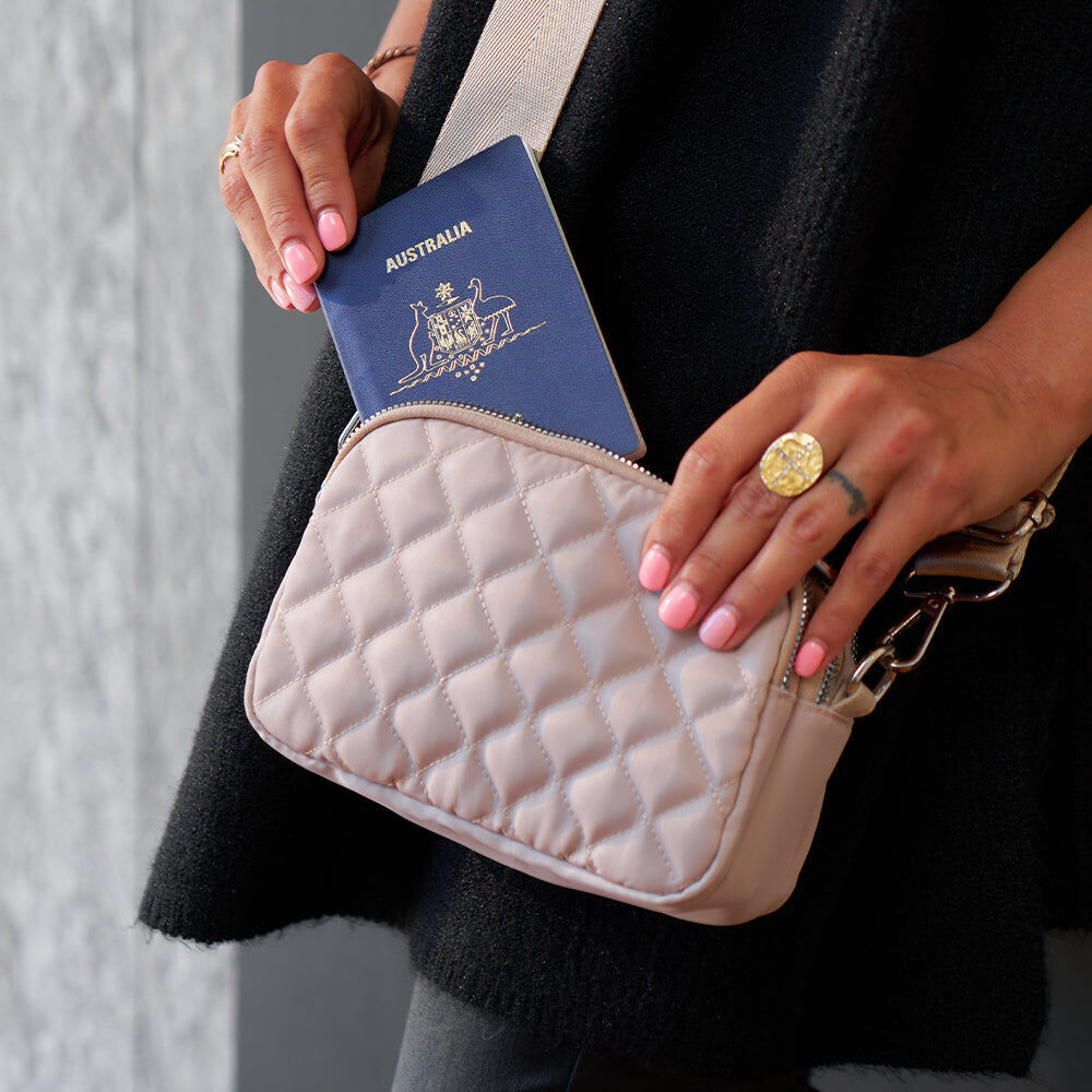 11tqo-annabel-trends-at-travel-quilted-3-zip-crossbody-bag-18x14cm-oyster