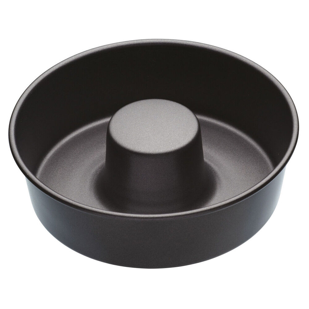 81040-mastercraft-20cm-heavy-base-non-stick-savarin-cake-mould-black